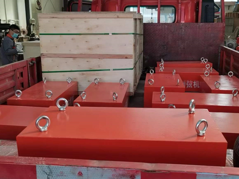 电磁自卸除铁器现场安装